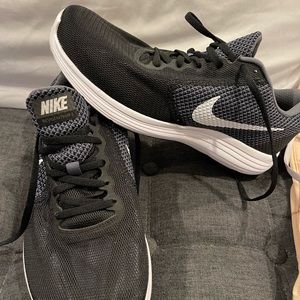Nike Revolution 3 Tennis Shoes in Black